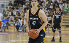 拒绝四川队，CBA状元降级加入香港金牛，又一名超级球员也退出